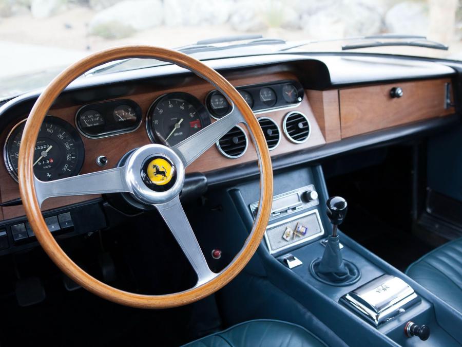  Ferrari 330 GT 2+2 (Series II) 1965 года  (фото 13 из 43)